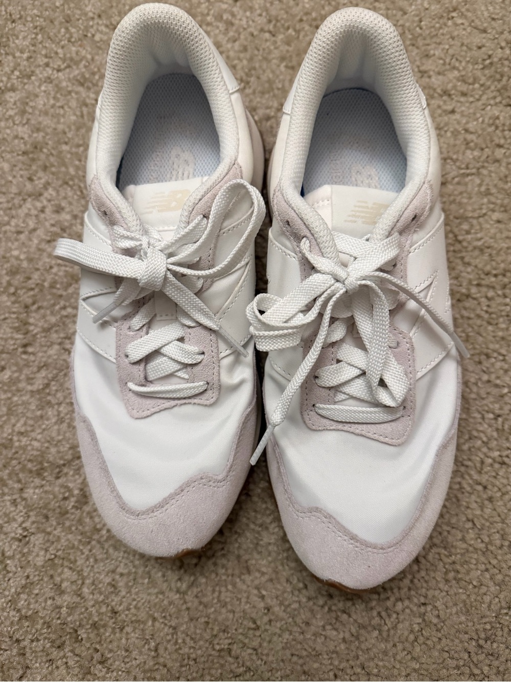White & Light Pink Women's Sneakers - New Balance